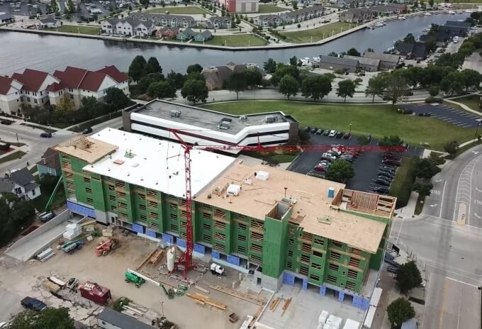 Quasius Construction finds perfect job site solution with Potain self-erecting tower crane